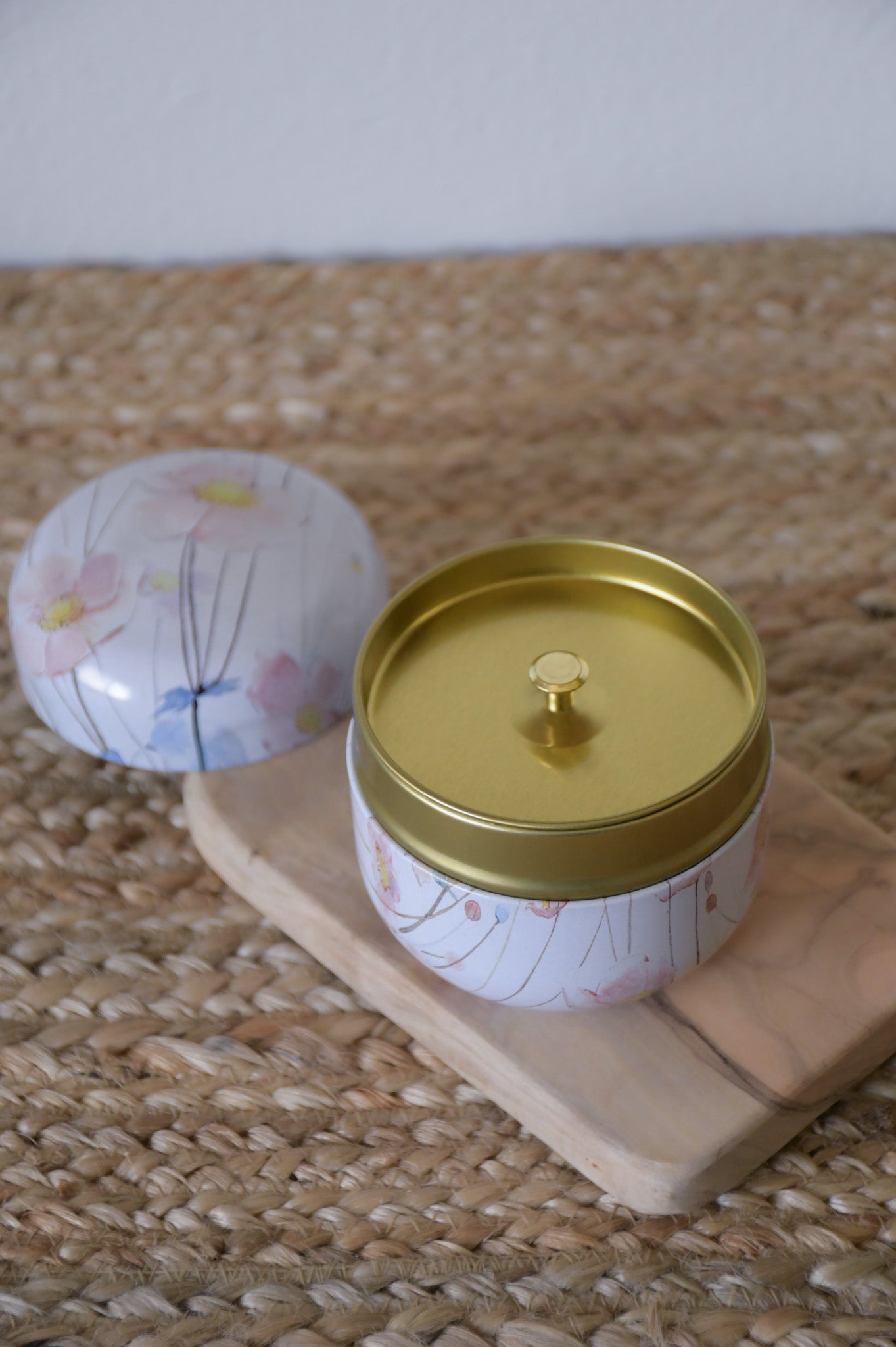 Nature's Elegance Container